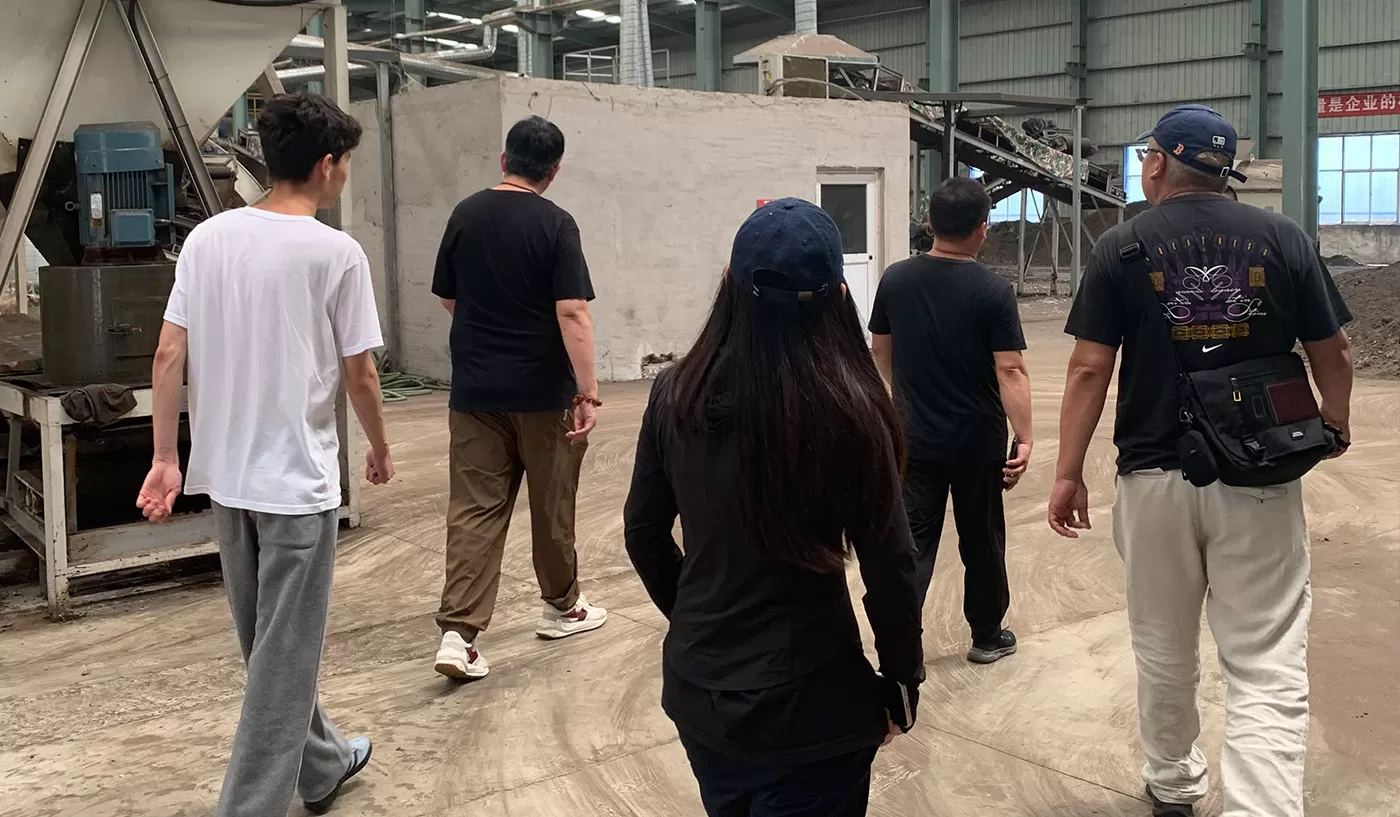 Mongolian customers visit